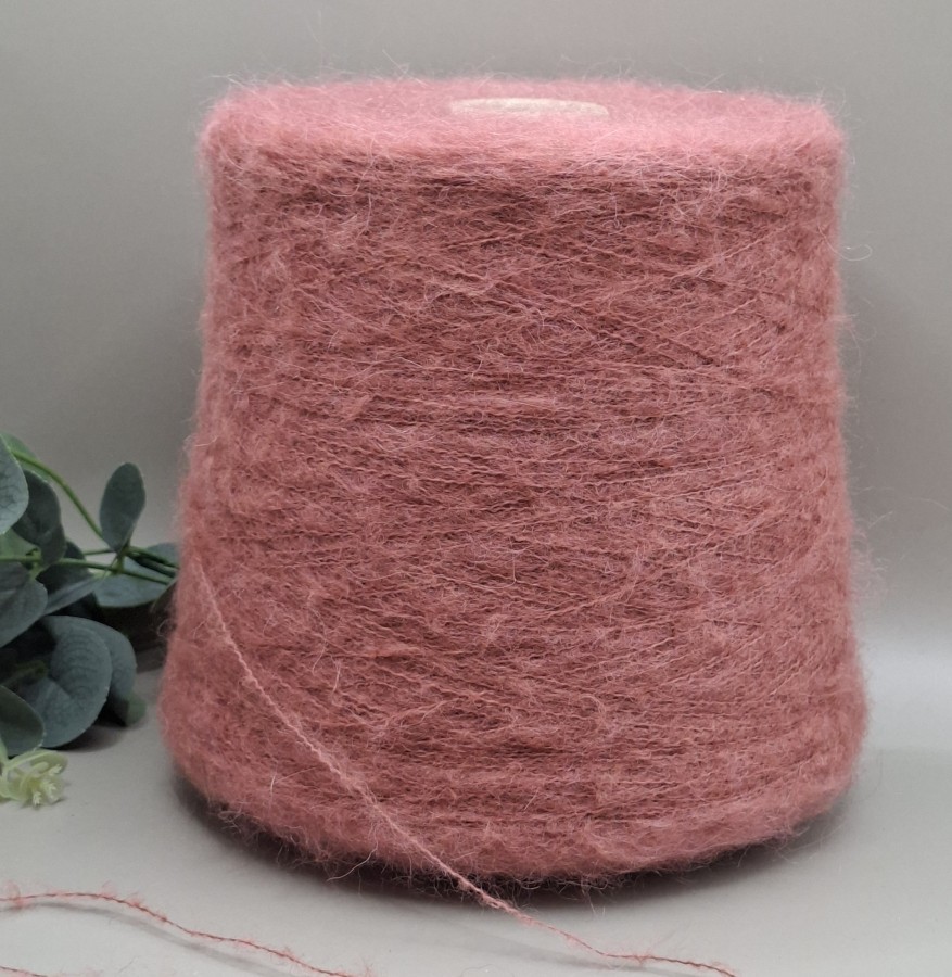 Alpakos siūlai – švelnūs, pūkuoti ir minkšti (100 g)