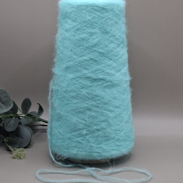 Siūlai su merino vilna ir šilku – mėtiniai, švelnūs ir purūs (100 g)