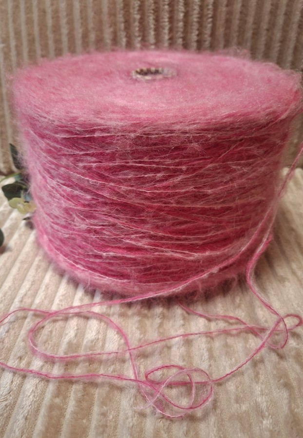 Moherio siūlai – ciklameno melanžas (100 g)