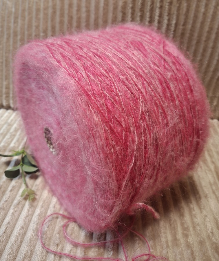 Moherio siūlai – ciklameno melanžas (100 g)