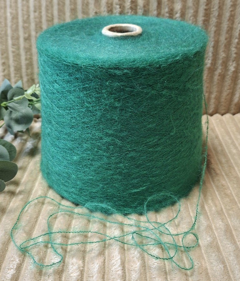 Moherio siūlai – švelnūs ir purūs (100 g)