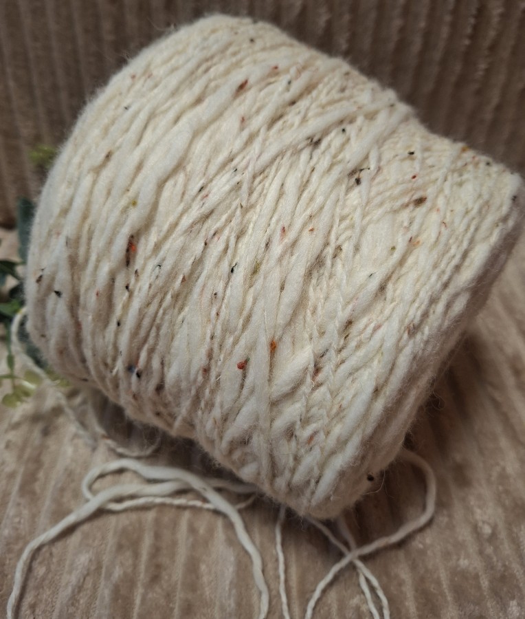 Pusvilnės siūlai – tvido efektas (100 g)