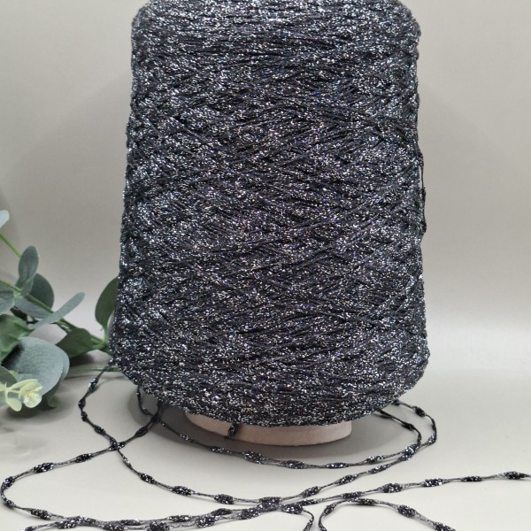 Tekstūriniai siūlai – juoda su sidabrine gija CRISTIES (100 g)