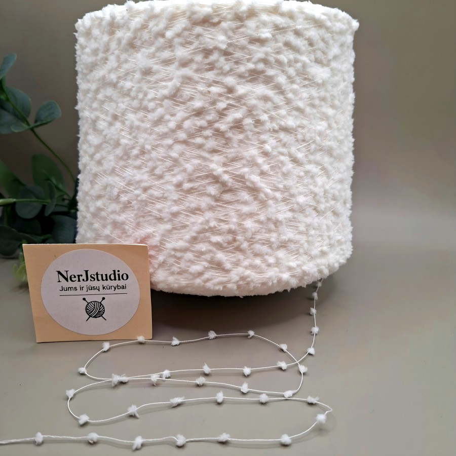Tekstūriniai siūlai – lengvi ir švelnūs FANTASIA POMPON (100 g)