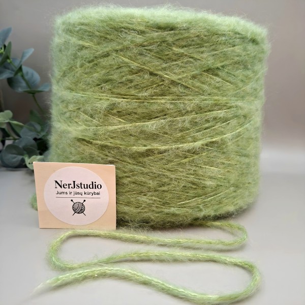 Vilnos ir viskozės siūlai – jaukūs, su perlamutro žaismu LUCENT (100 g)