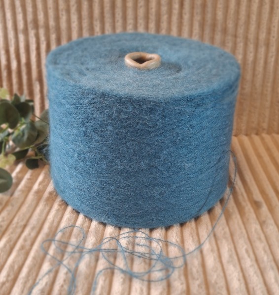 Alpakos siūlai – minkšti ir pūkuoti (100 g)