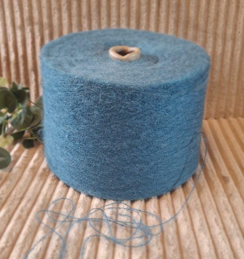 Alpakos siūlai – minkšti ir pūkuoti (100 g)