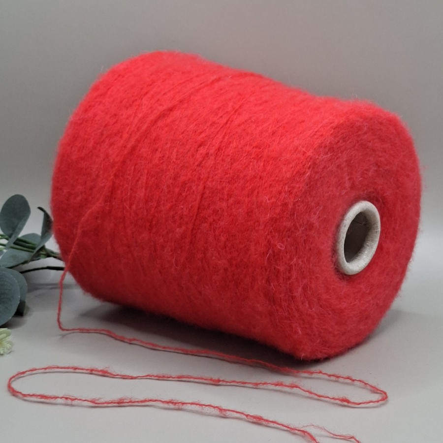 Alpakos siūlai – minkšti, lengvi ir pūkuoti SPUMANTE (100 g) Alpakos siūlai – minkšti, lengvi ir pūkuoti SPUMANTE (100 g)