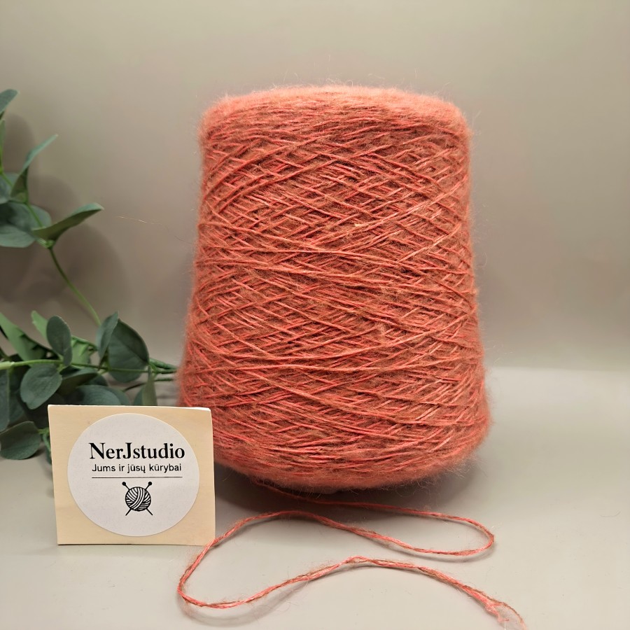 Faktūriniai siūlai – lengvi ir stilingi (100 g) Faktūriniai siūlai – lengvi ir stilingi (100 g)