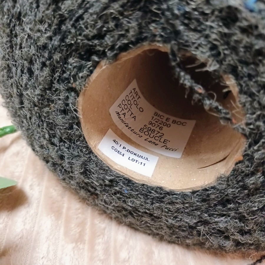 Buklė siūlai su tvido efektu – tekstūruoti ir švelnūs (100 g)