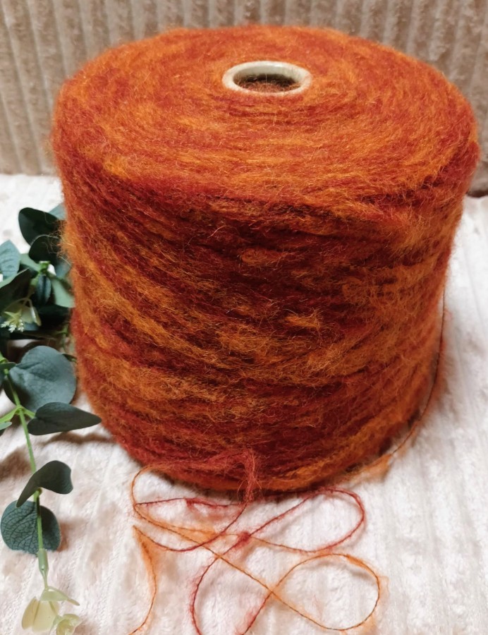 Melanžiniai moherio siūlai – natūralūs ir tekstūriški (100 g)