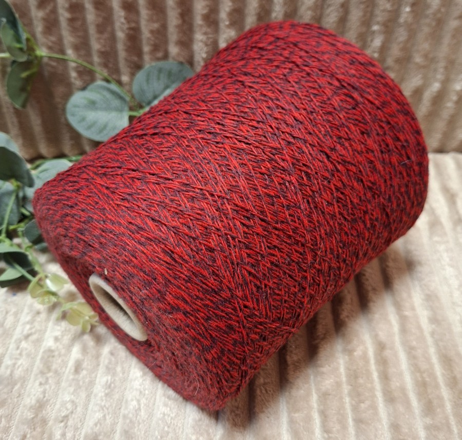 Itališki merino vilnos siūlai – lengvi ir patvarūs (100 g)