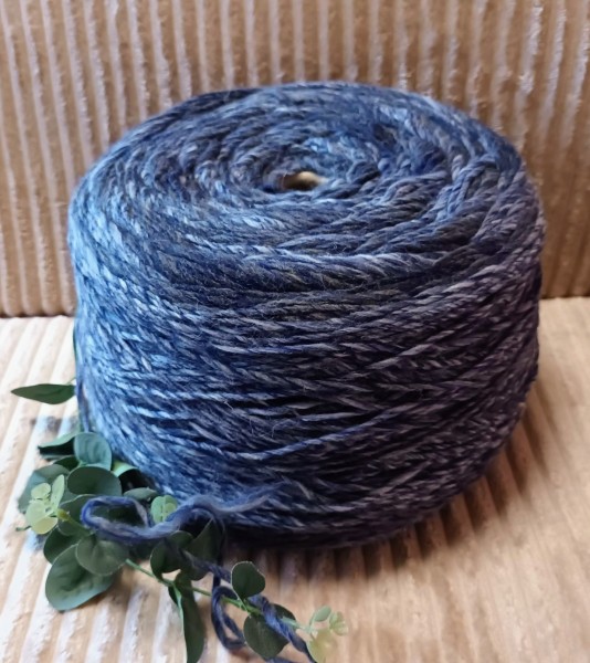 Itališki vilnos ir kašmyro melanžiniai siūlai – prabangūs ir šilti (390 g)