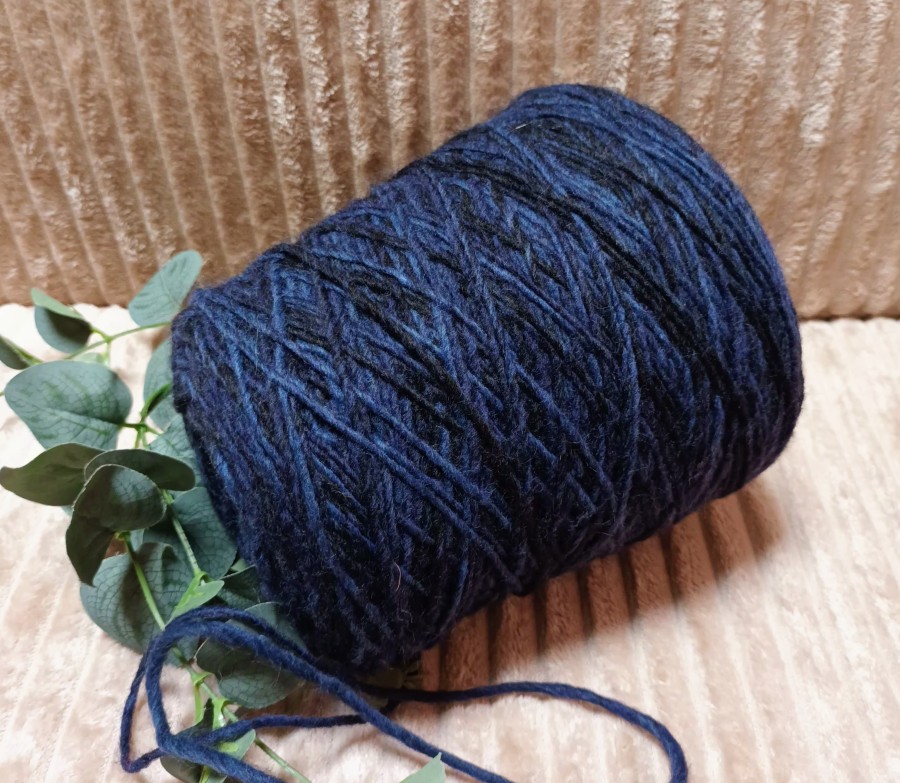 Pusvilnės siūlai – tamsiai mėlynas melanžas (450 g)