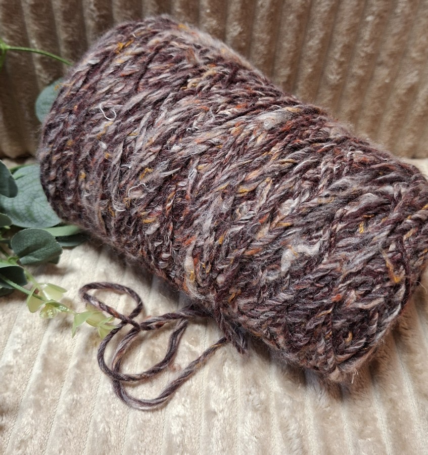 Pusvilnė su merinu – minkšti ir spalvingi siūlai (100 g)