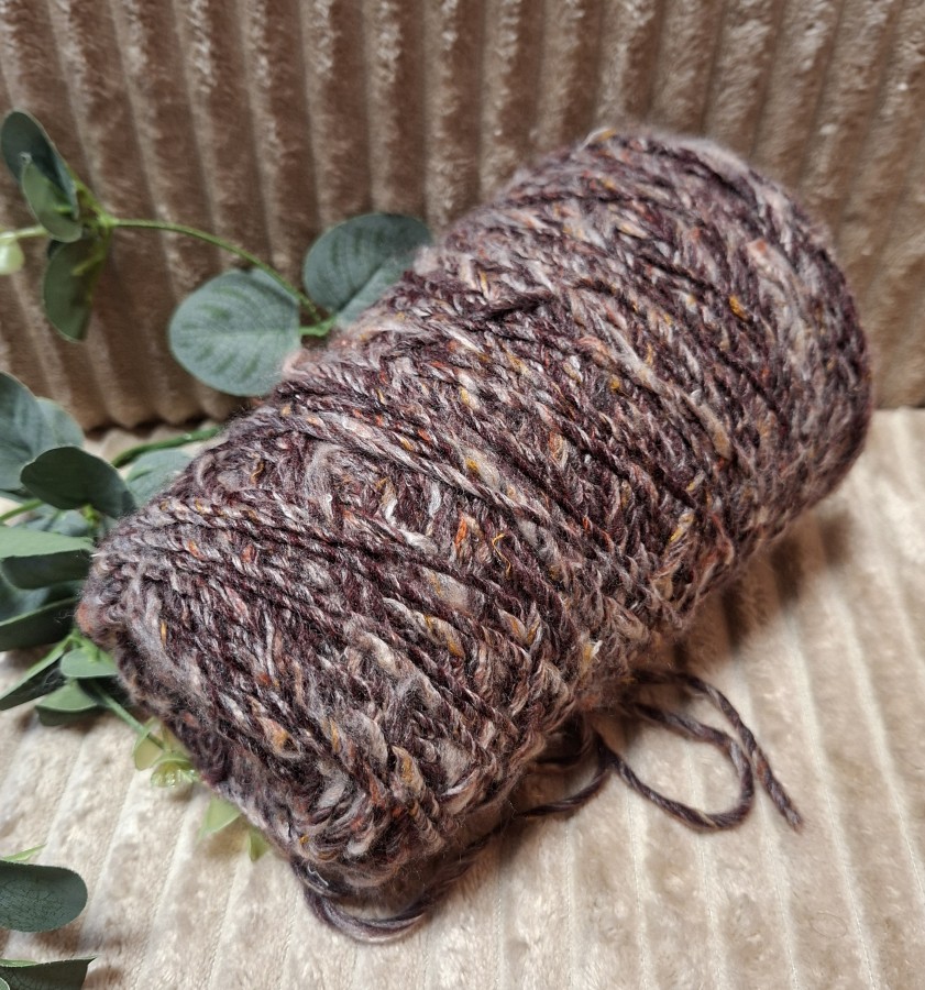 Pusvilnė su merinu – minkšti ir spalvingi siūlai (100 g)