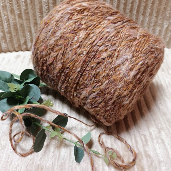 Pusvilnė su merinu – minkšti ir spalvingi siūlai (100 g)