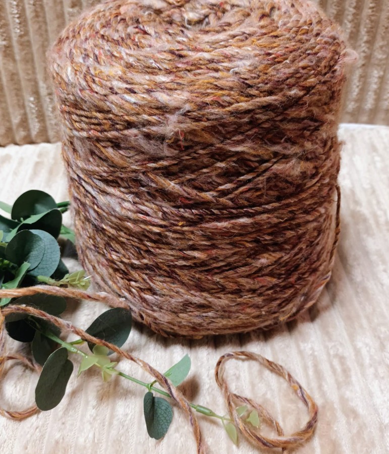 Pusvilnė su merinu – minkšti ir spalvingi siūlai (100 g)