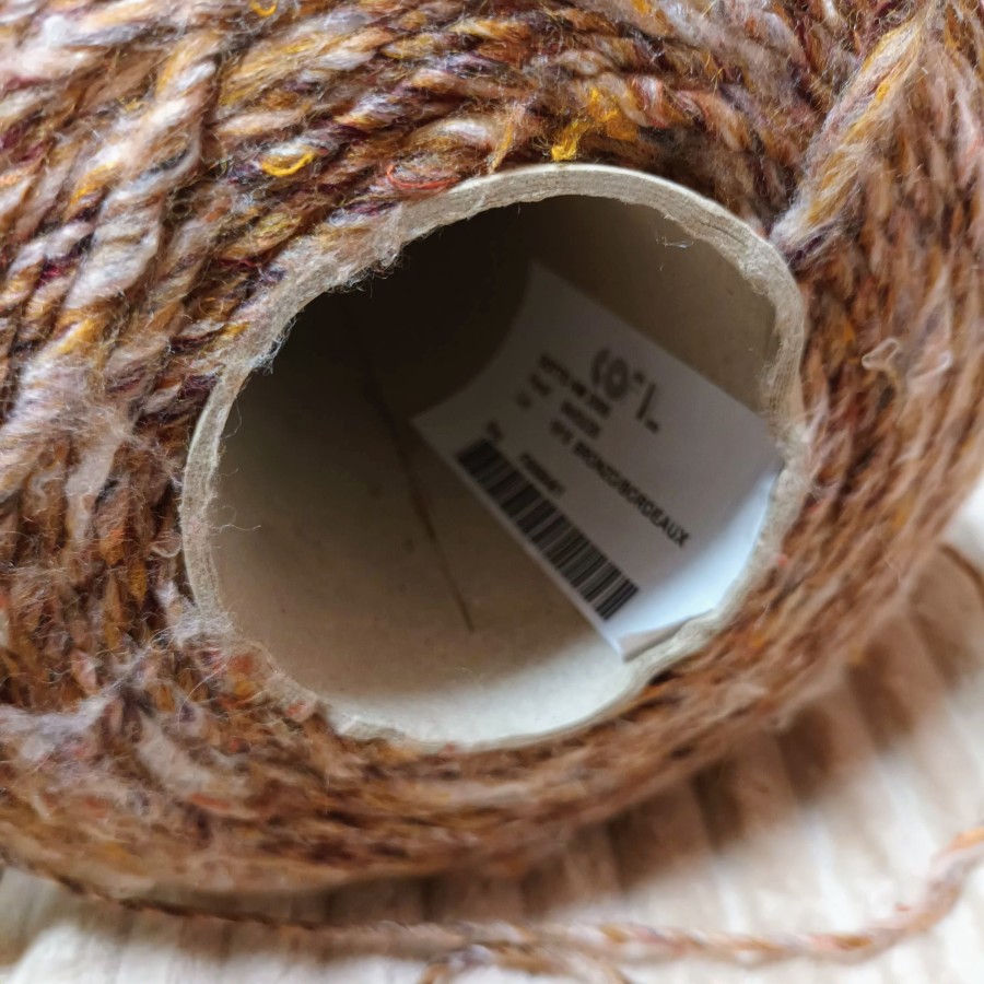 Pusvilnė su merinu – minkšti ir spalvingi siūlai (100 g)