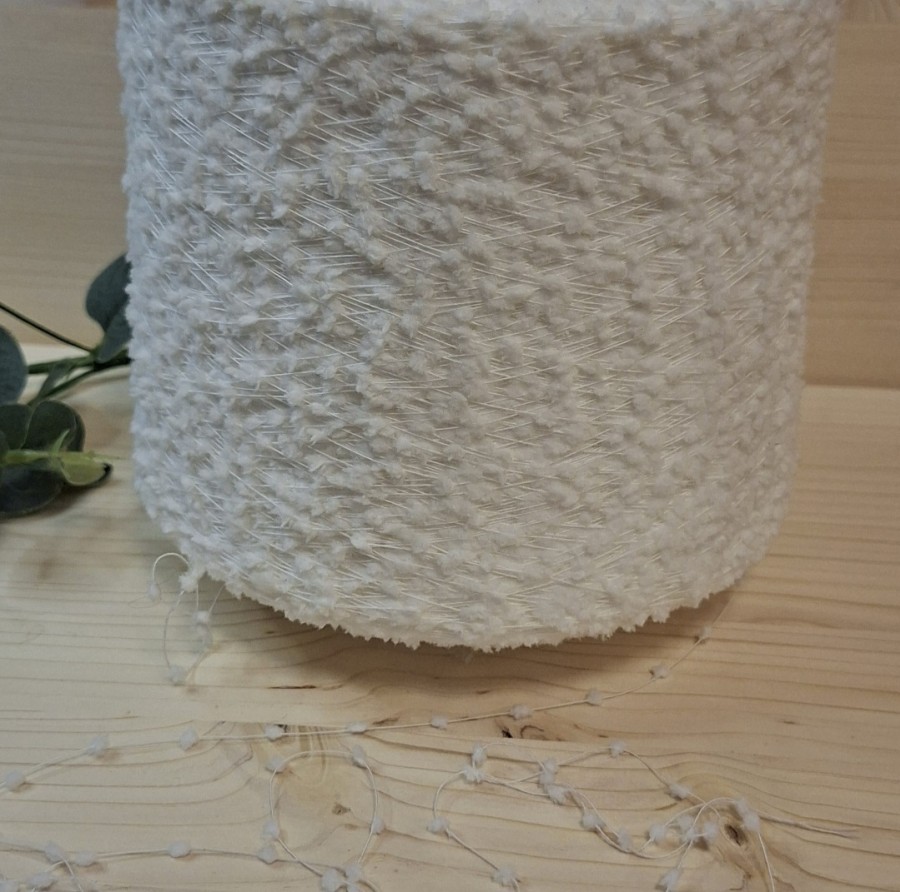 Tekstūriniai siūlai – žaismingi ir subtilūs FANTASIA POMPON (100 g)