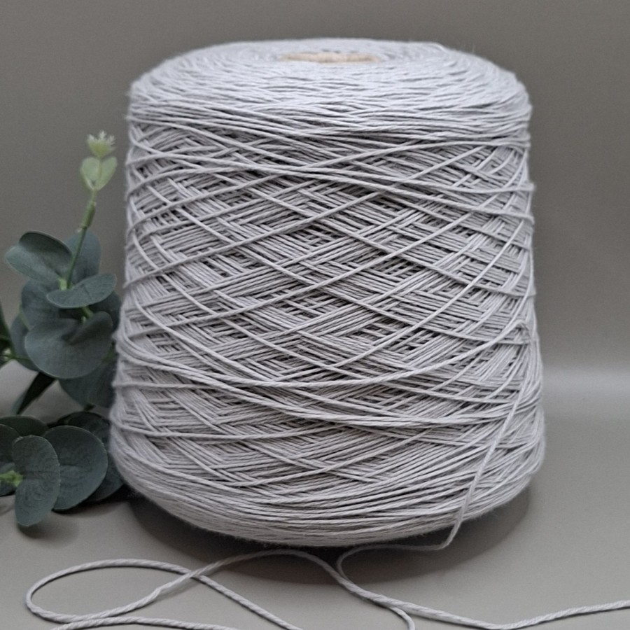 Merino vilnos siūlai – šviesiai pilki, lygūs MERINOULL (100 g)