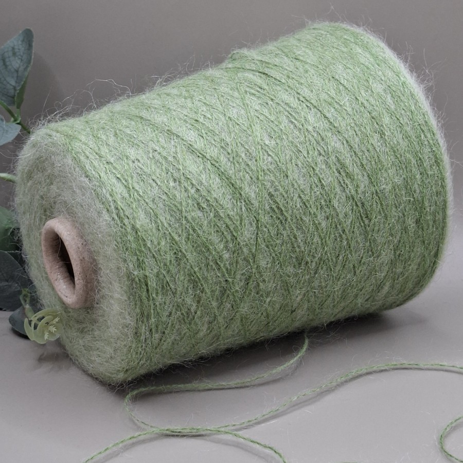 Moherio siūlai – lengvi, švelnūs ir pūkuoti (100 g)