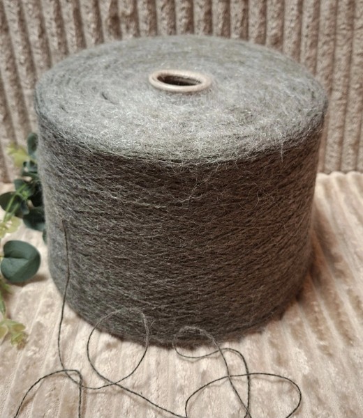 Moherio siūlai su merino vilna – alyvuogių spalva (100 g)