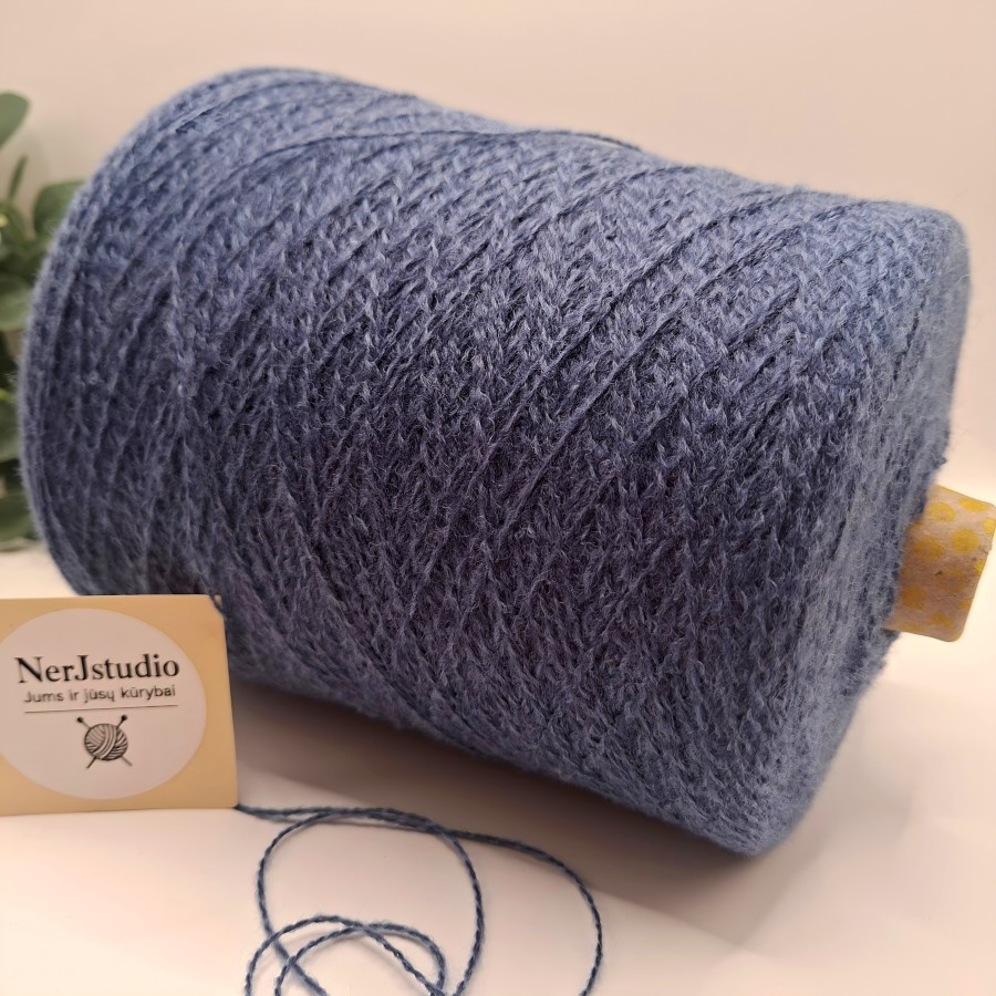Merino vilna „Volga“ — itin minkšta, nekandanti (100 g) Merino vilna „Volga“ — itin minkšta, nekandanti (100 g)