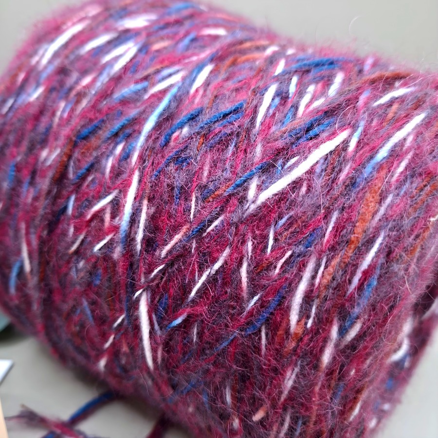 Baby Wool siūlai – švelnūs ir šilti (100 g) Baby Wool siūlai – švelnūs ir šilti (100 g)