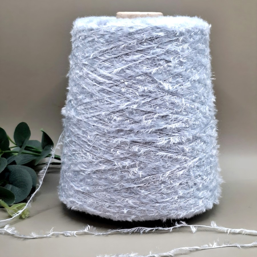 Medvilnė ir viskozė – pūkuotas „žolytės“ siūlas SPAZIO (100 g) Medvilnė ir viskozė – pūkuotas „žolytės“ siūlas SPAZIO (100 g)