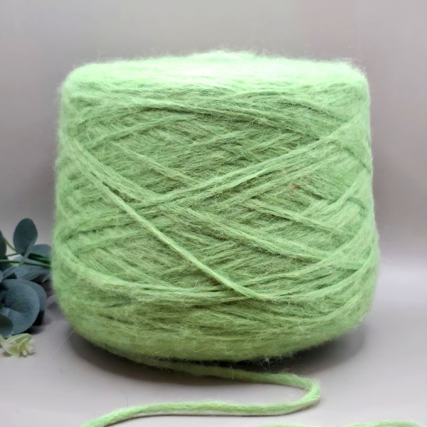 Pusvilnė – lengvi, švelnūs siūlai LATEMAR (100 g)