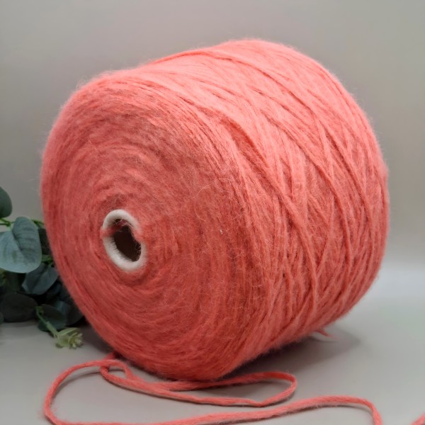 Pusvilnė – lengvi, švelnūs siūlai LATEMAR (100 g)