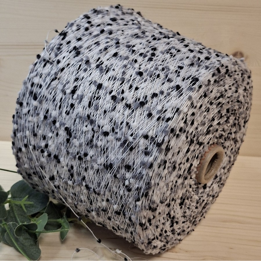 Tekstūriniai siūlai – išraiškingi ir modernūs FANTASIA POMPON (100 g)