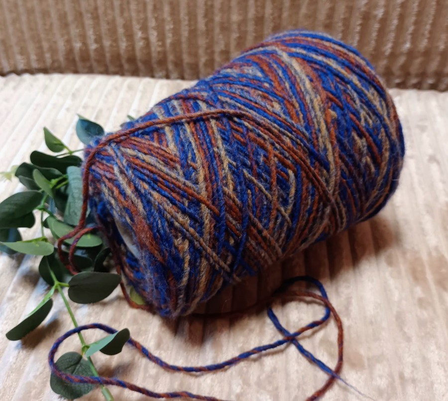 Melanžiniai pusvilnės siūlai – švelnūs ir šilti (100 g)