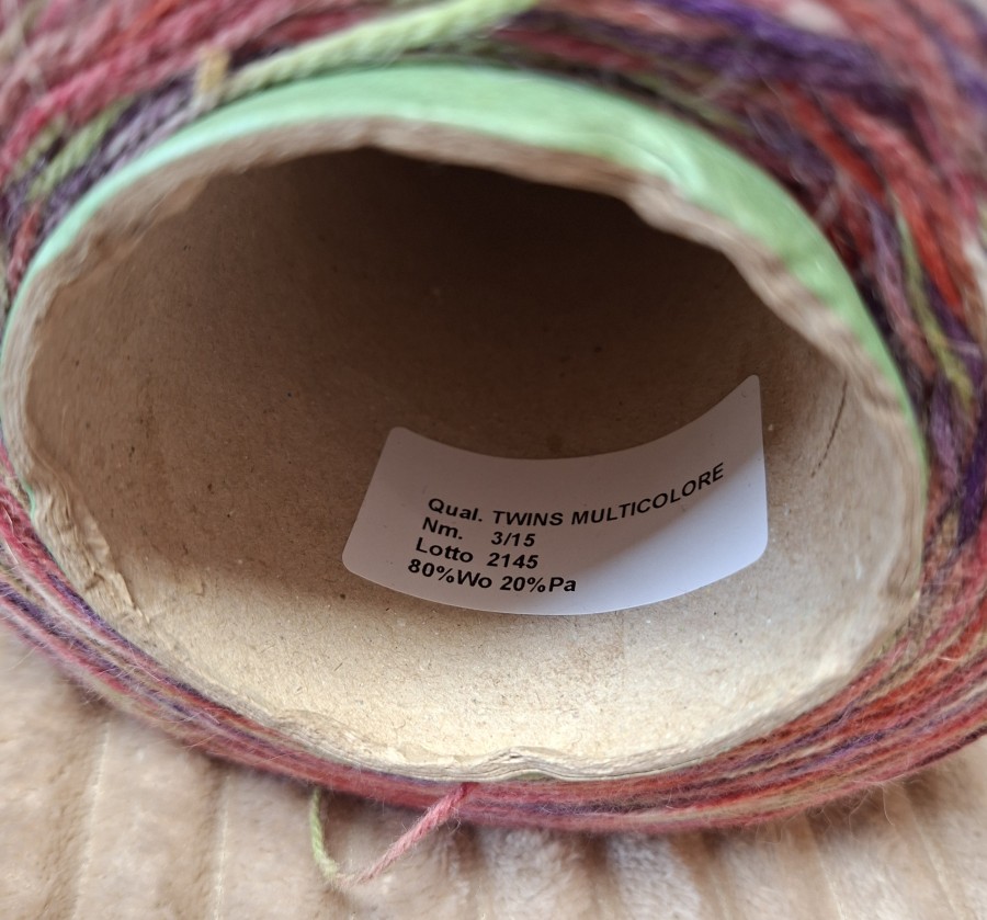 Vilnos siūlai – melanžiniai ir šilti (350 g)