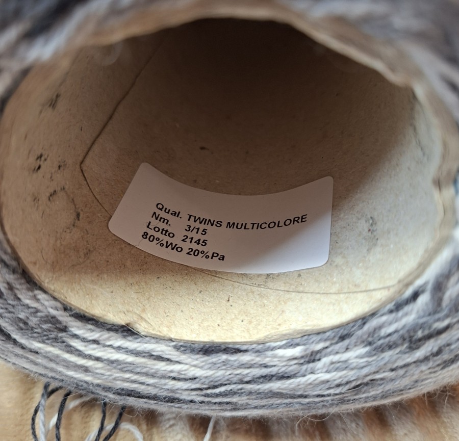 Vilnos siūlai – melanžiniai ir šilti (350 g)