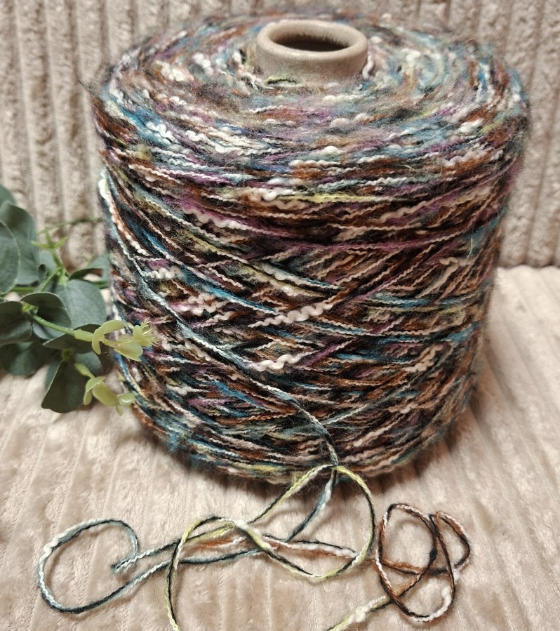 Pusvilnės siūlai su medvilne – margi tekstūriniai (100 g)