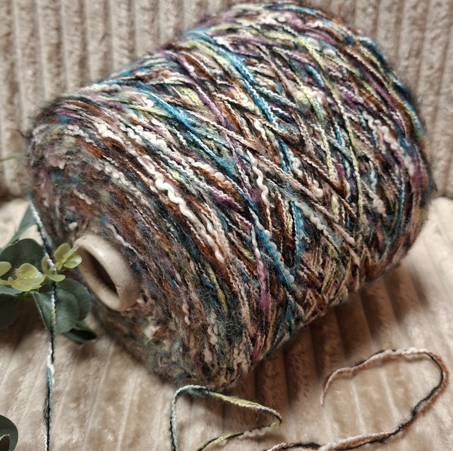Pusvilnės siūlai su medvilne – margi tekstūriniai (100 g)