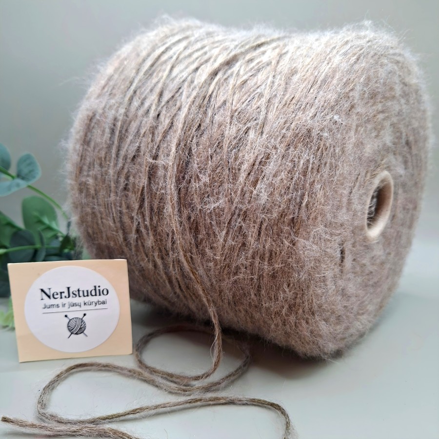 Pusvilnės siūlai – ruda virvelė su kapučino pūkeliu RINGO (100 g) Pusvilnės siūlai – ruda virvelė su kapučino pūkeliu RINGO (100 g)