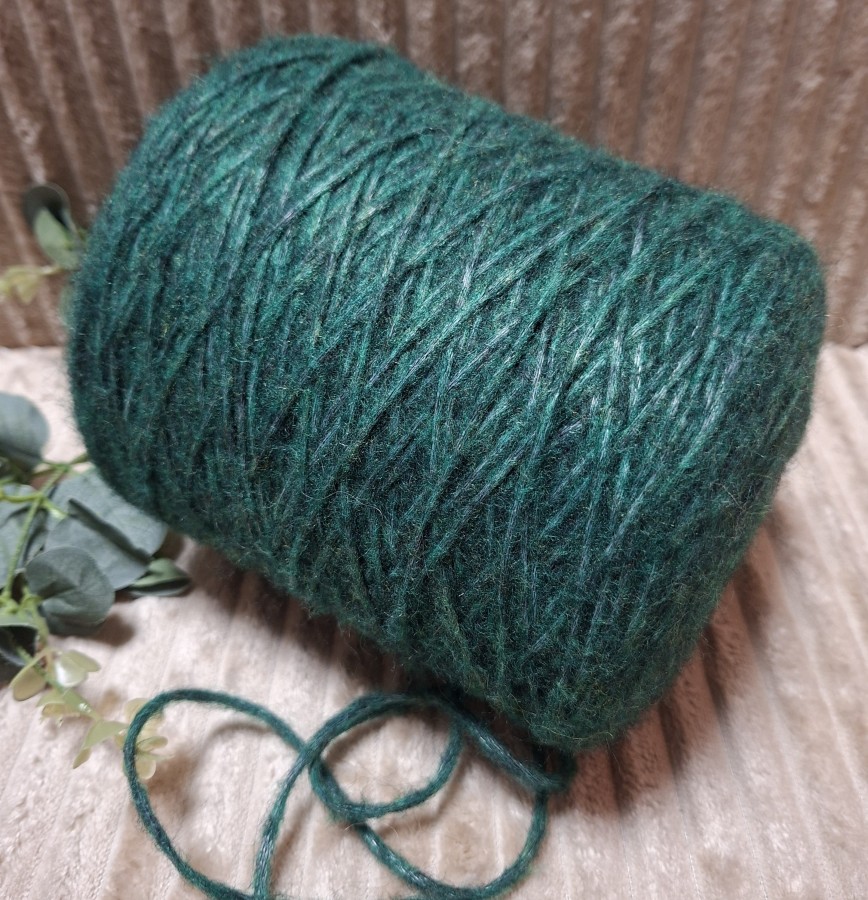 Siūlai su alpaka ir vilna – pūkuota žalia virvelė (100 g)