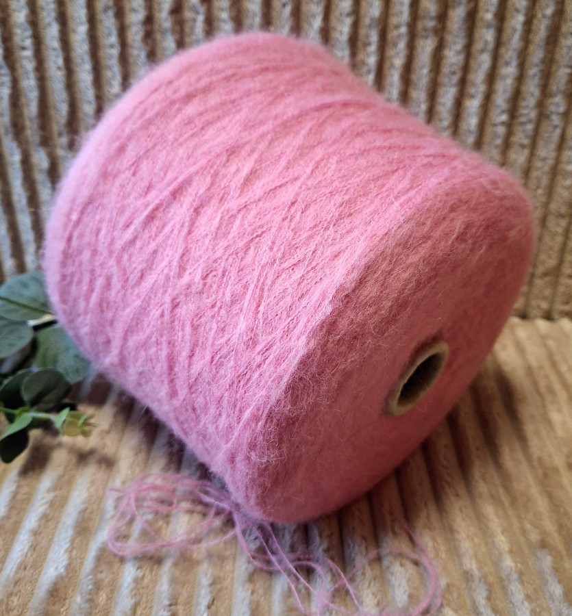 Siūlai su alpaka – rožiniai (100 g)