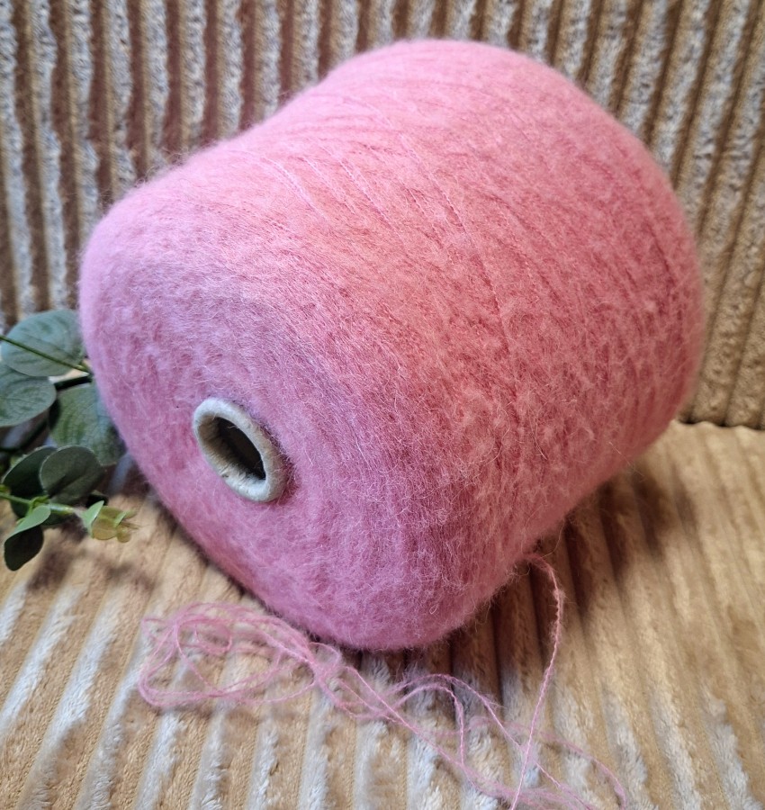 Siūlai su alpaka – rožiniai (100 g)