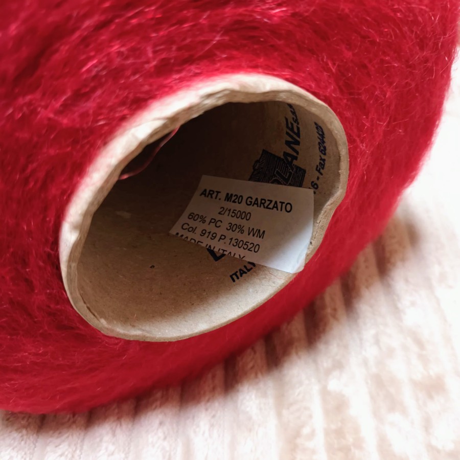 Moherio siūlai „Garzato“ – lengvi ir purūs (100 g)