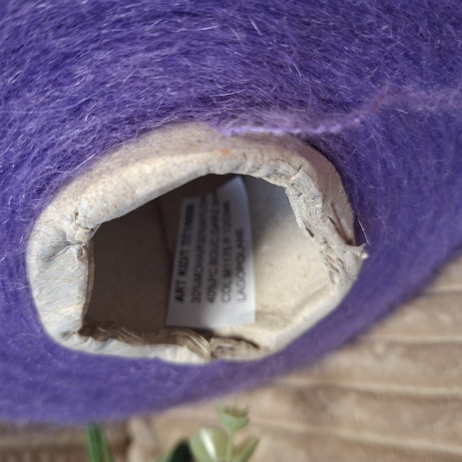 Moherio siūlai – lengvi ir purūs (100 g)