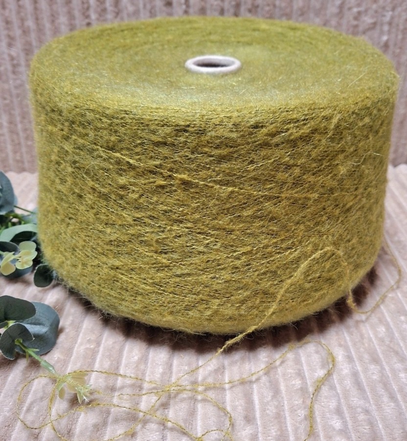 Moherio siūlai – lengvi ir purūs (100 g)