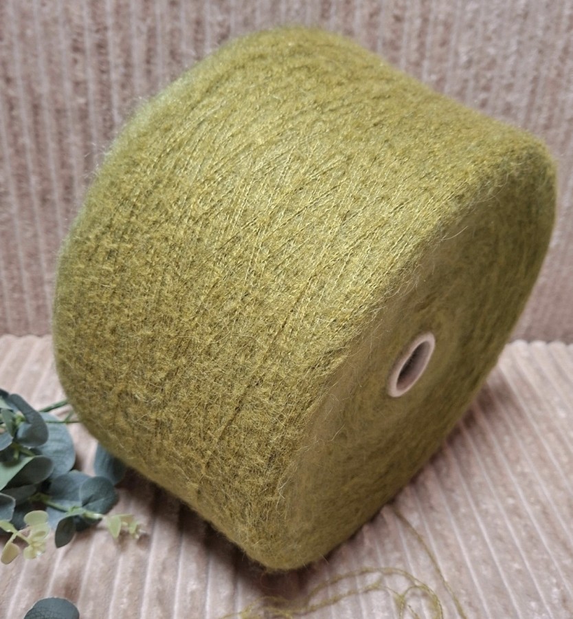 Moherio siūlai – lengvi ir purūs (100 g)