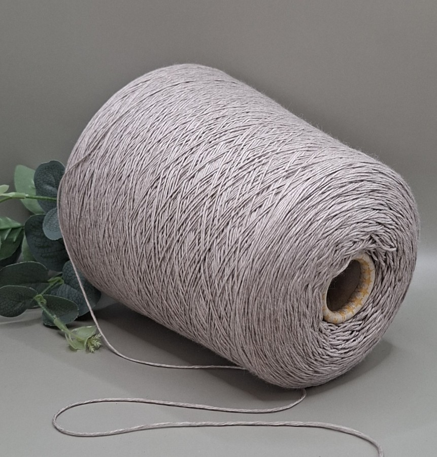 Superfine vilnos siūlai – šviesiai pilkšvai rusvi, lygūs ir tvirti SUDWOLLE SOMERSET (100 g)