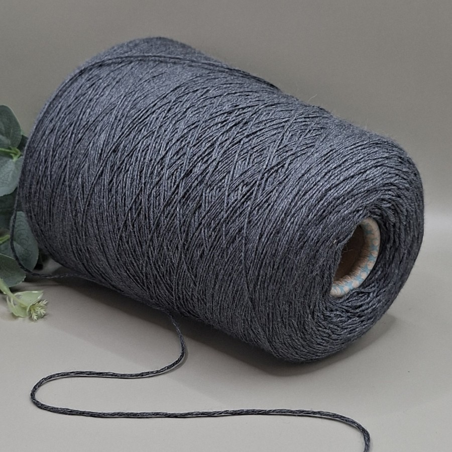Superfine vilnos siūlai – tamsiai pilki, lygūs ir tvirti SUDWOLLE SOMERSET (100 g)