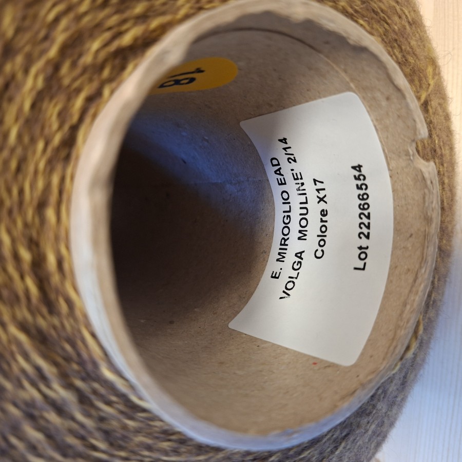 Merino vilnos pusvilnė – ypatingai švelnūs ir lengvi VOLGA (100 g)