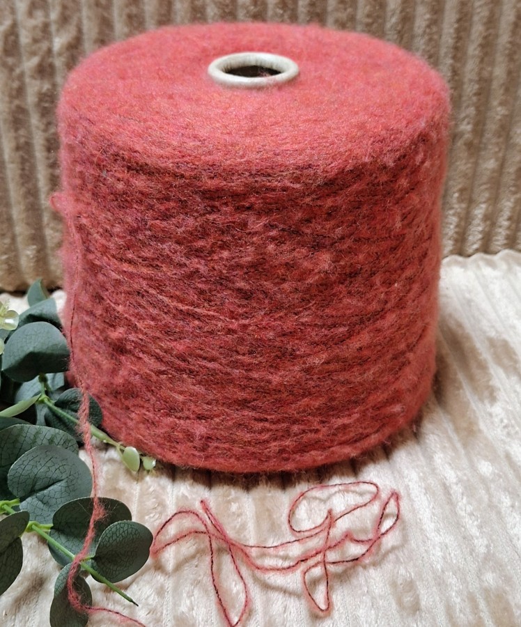 Siūlai su alpaka ir merino vilna – švelnūs ir purūs (100 g)